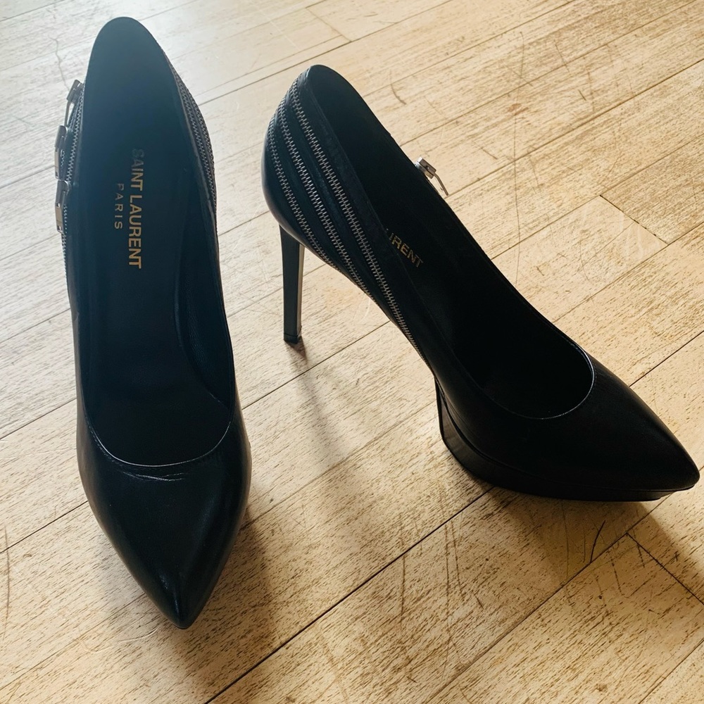 High heel shoes